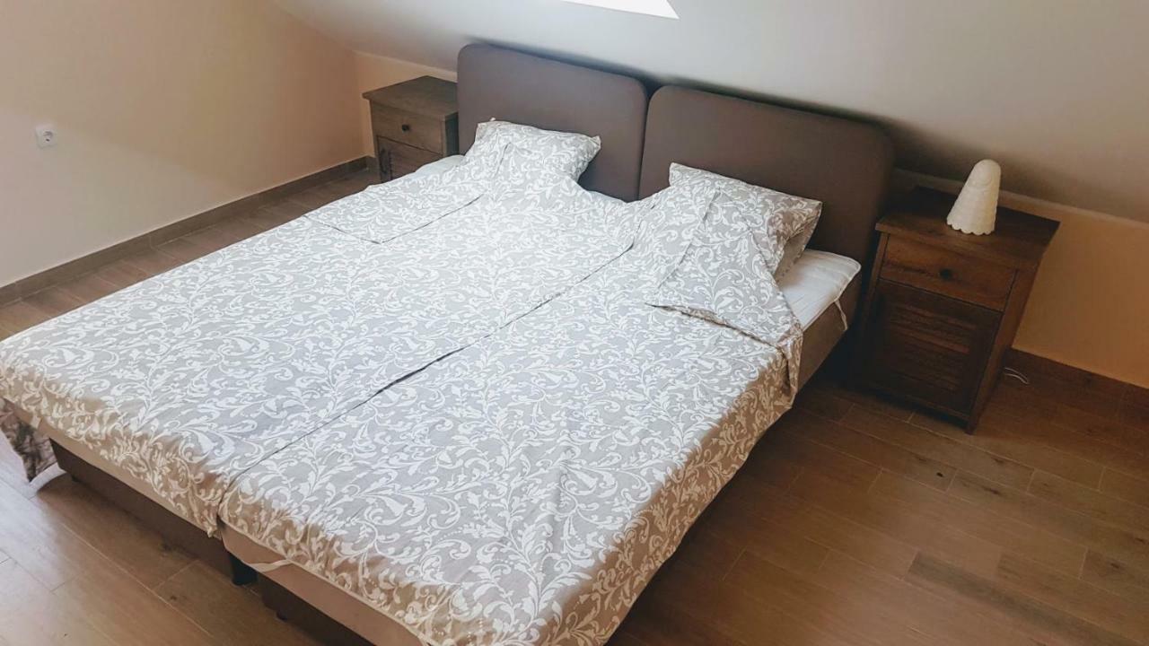 Monika Apartment Tivat Exterior photo